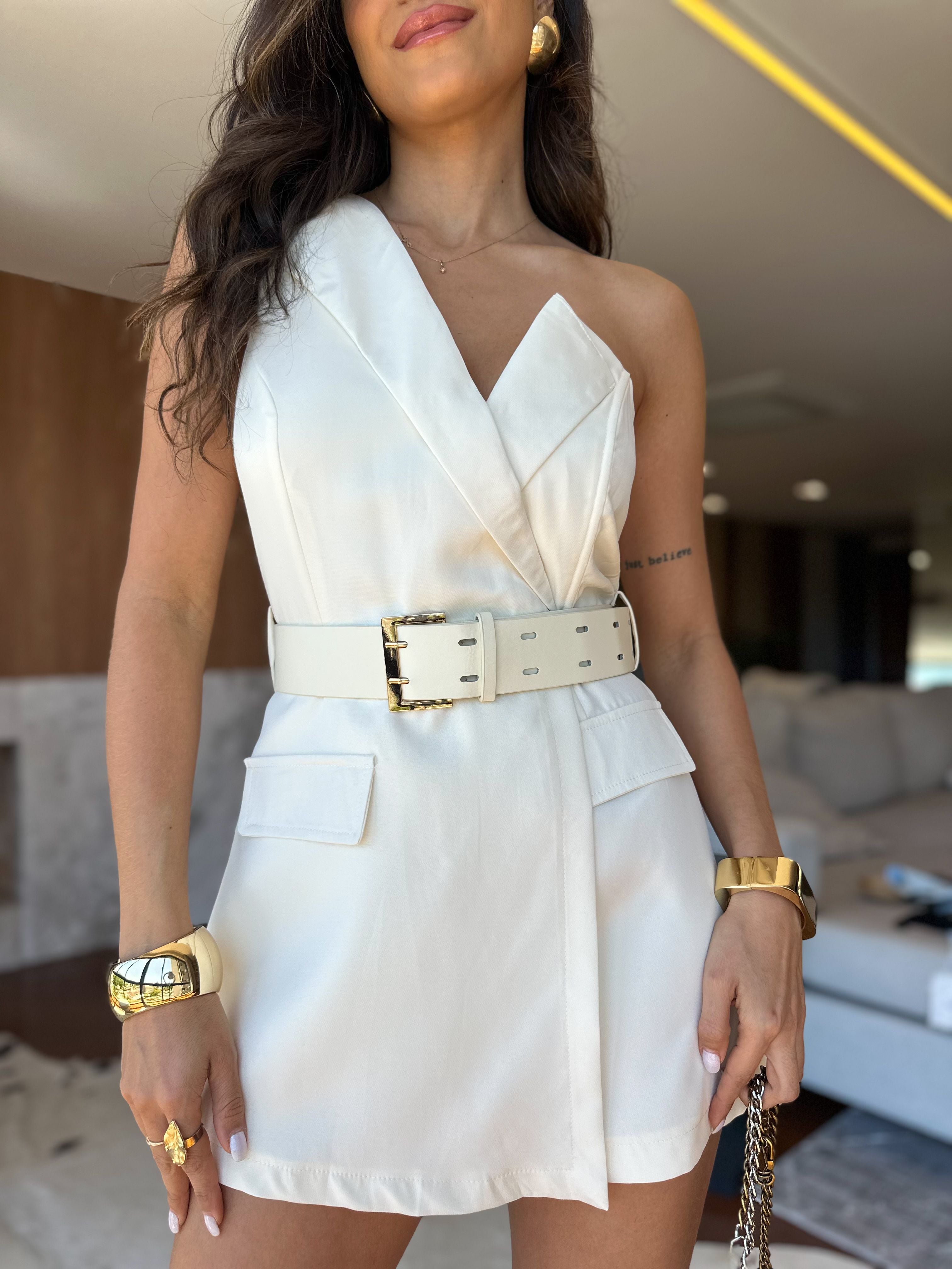 Macaquinho Alfaiataria Bany Areia