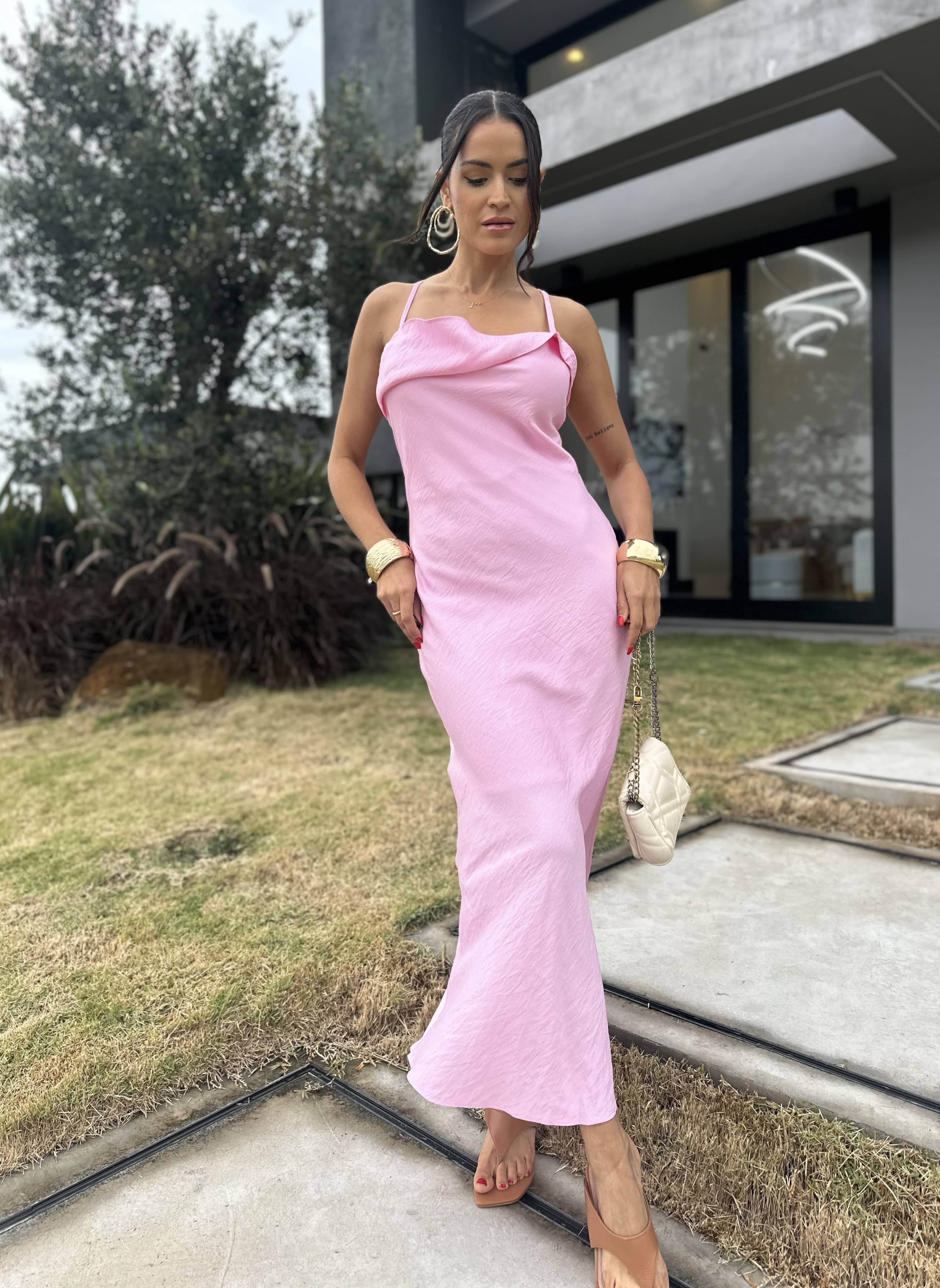 Vestido Midi Rosa Nena