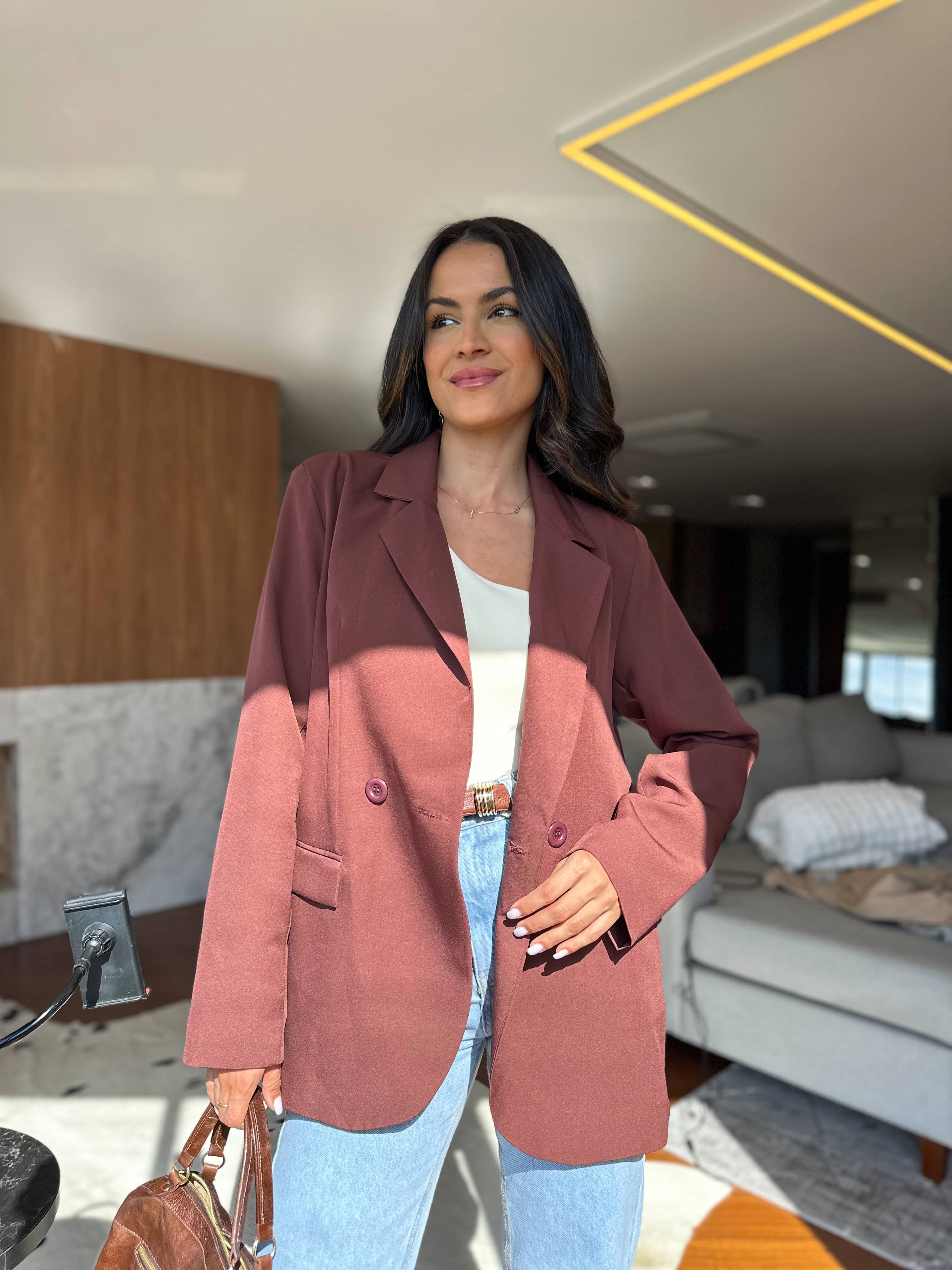Blazer Over Marrom Glow