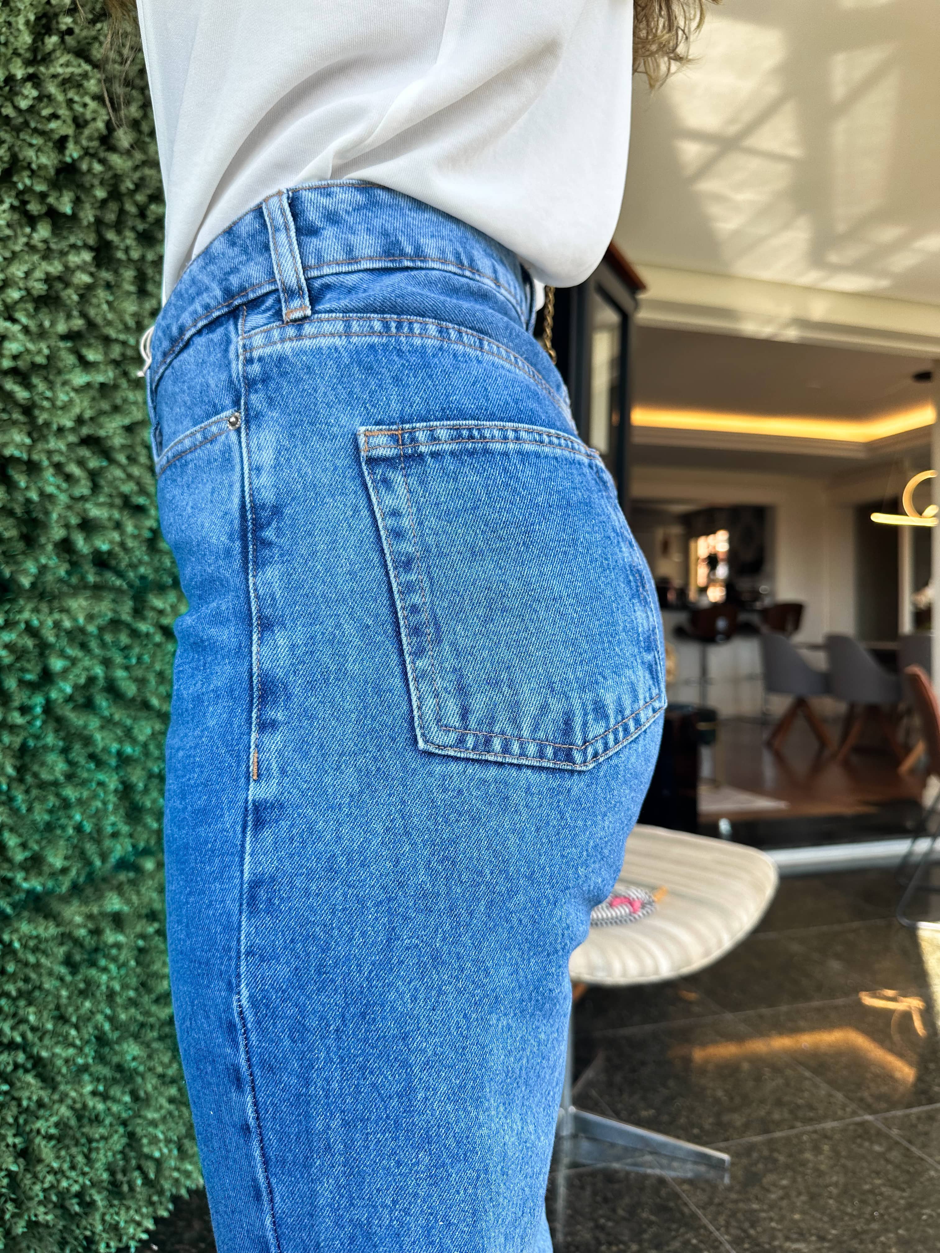 Calça Reta Jeans Mily Escura