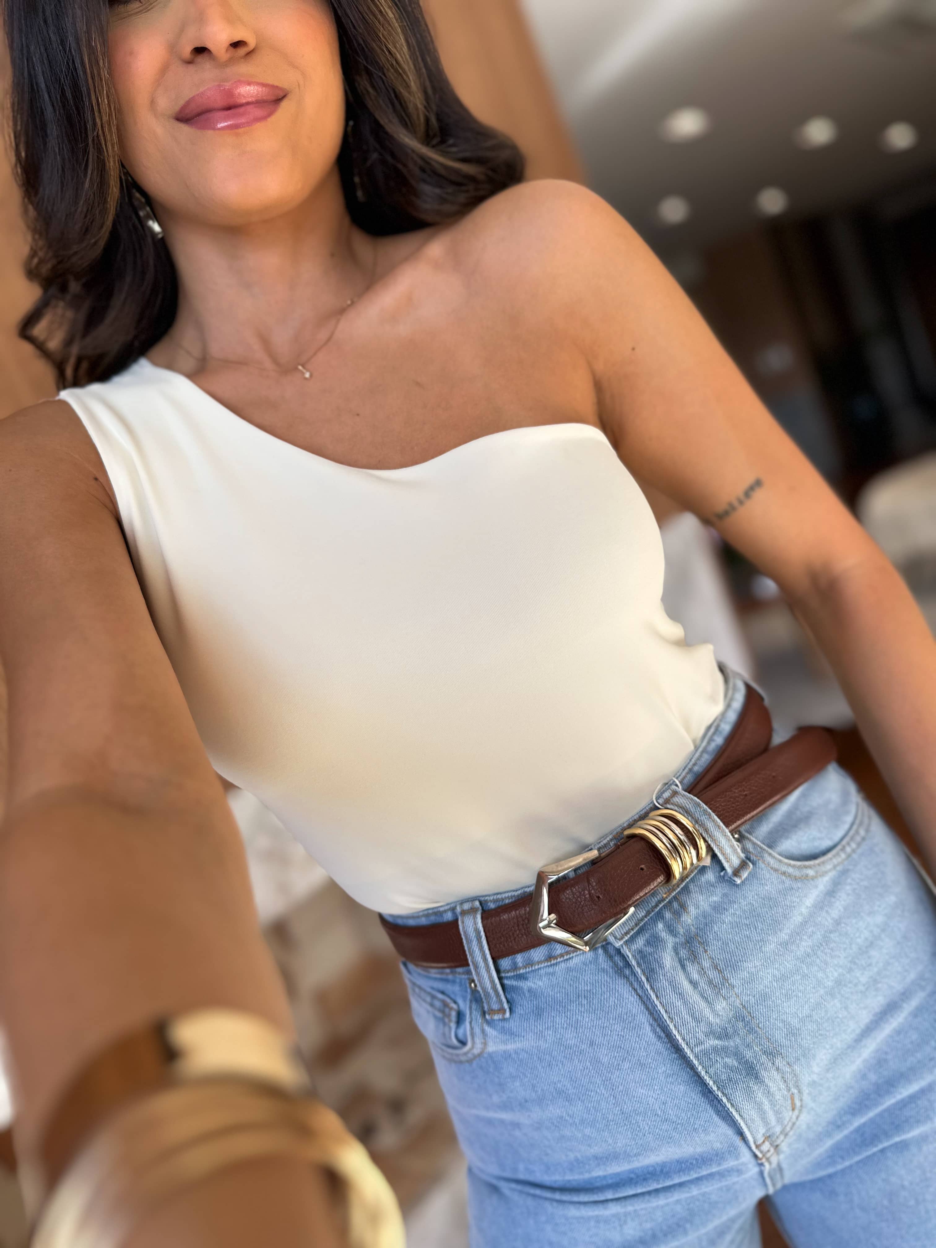Body Off Rebeca