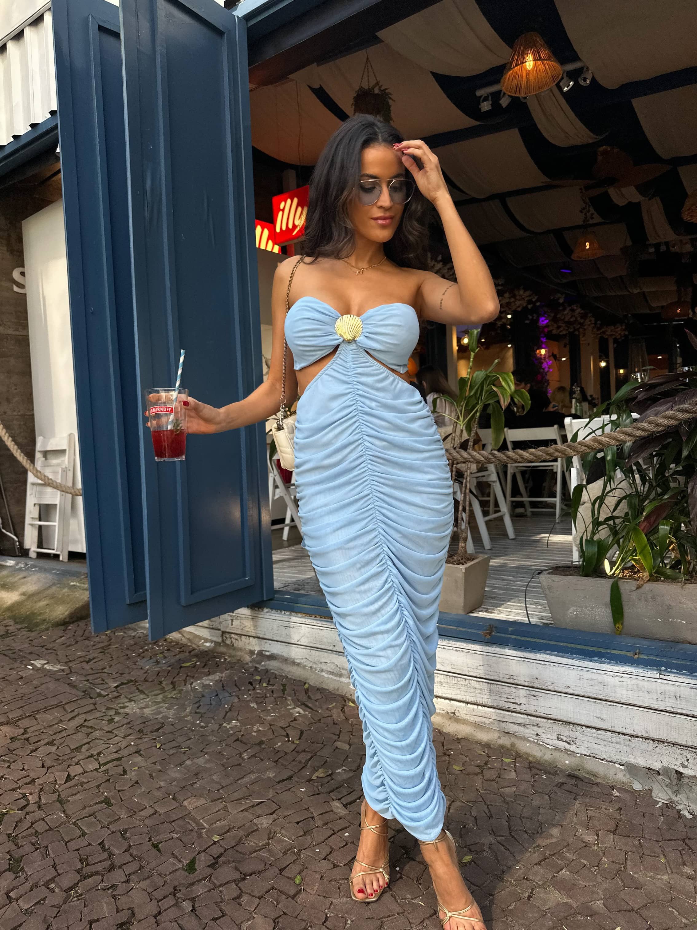 Vestido Midi em Tule Azul Lanya