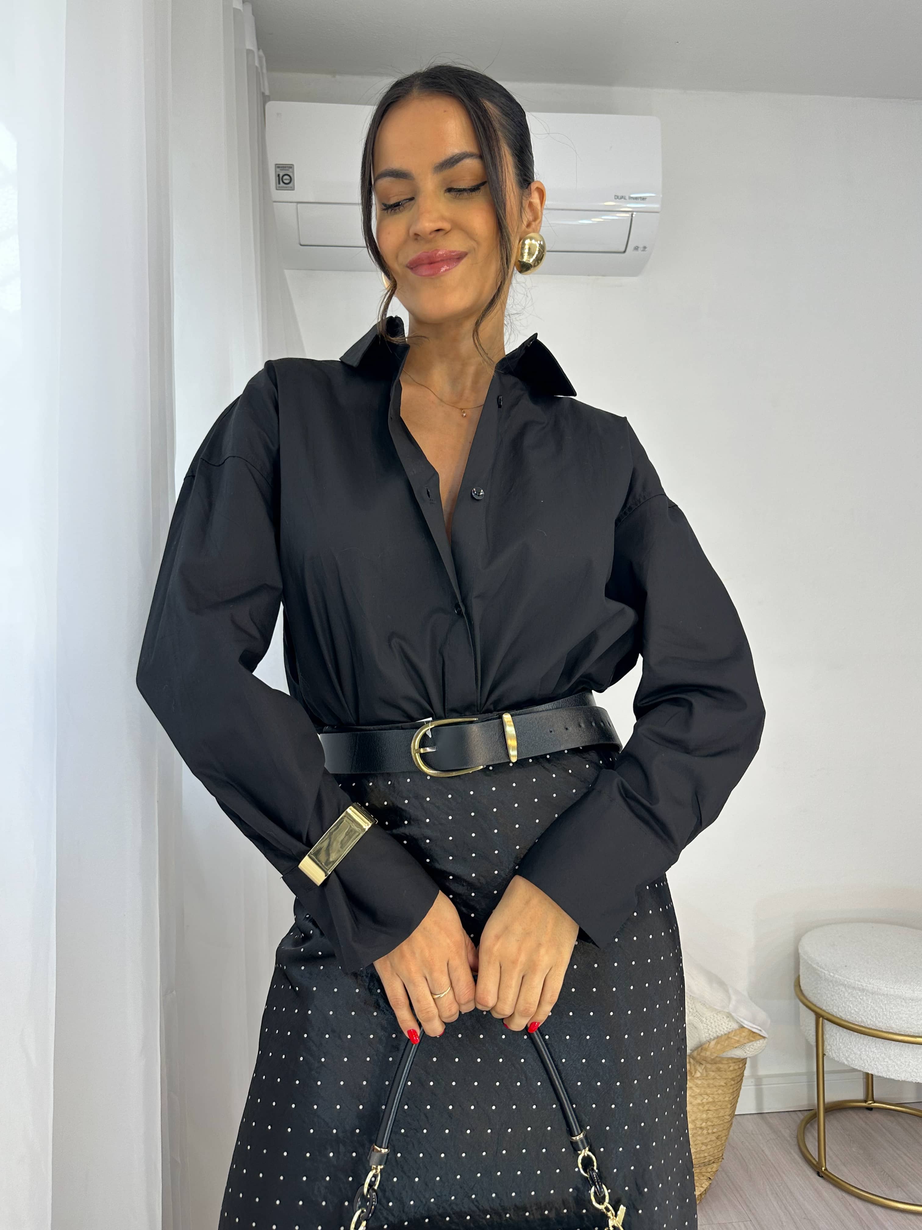 Camisa Alfaiataria Preta Volve