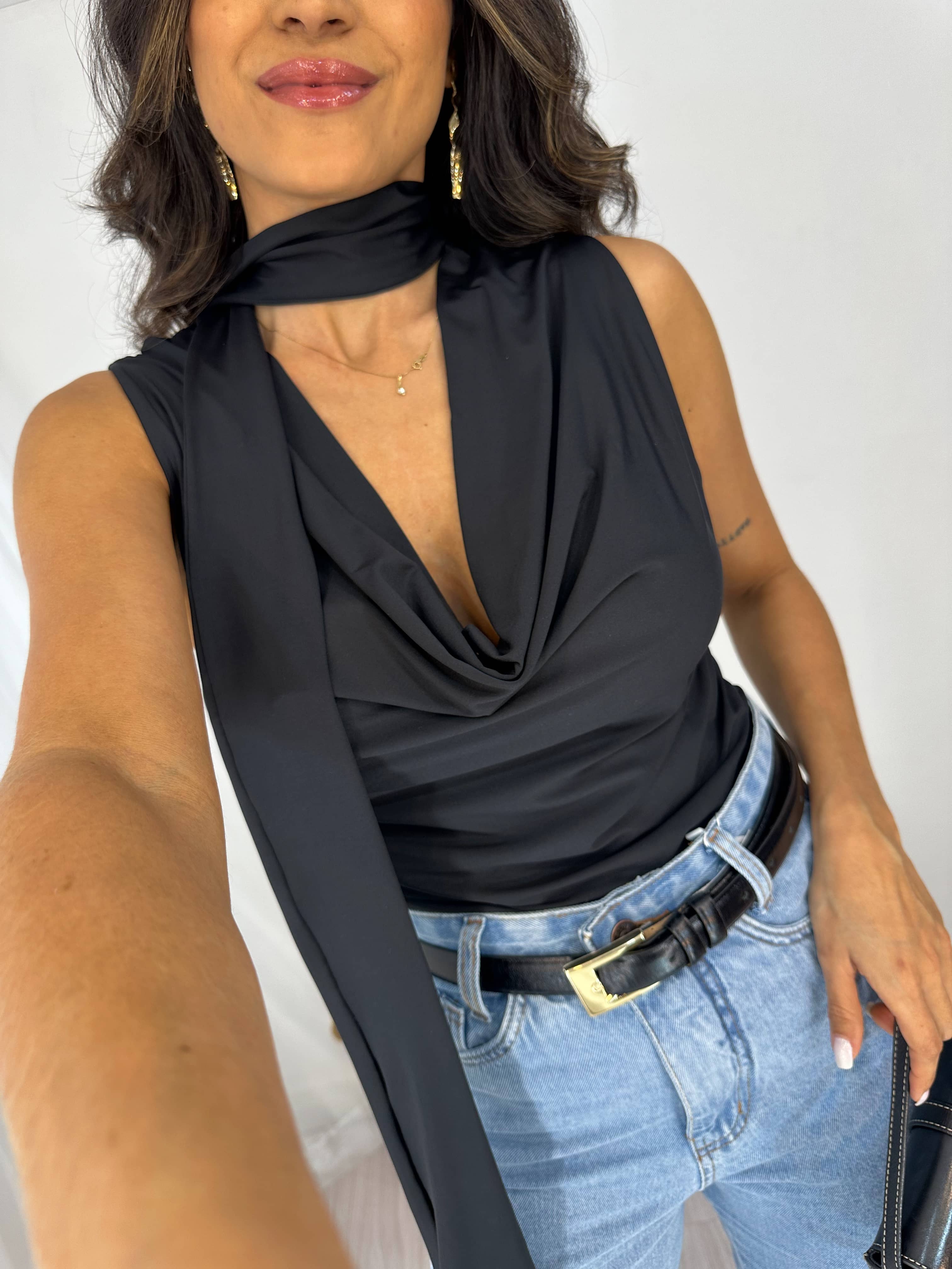 Blusa Preta Dawe