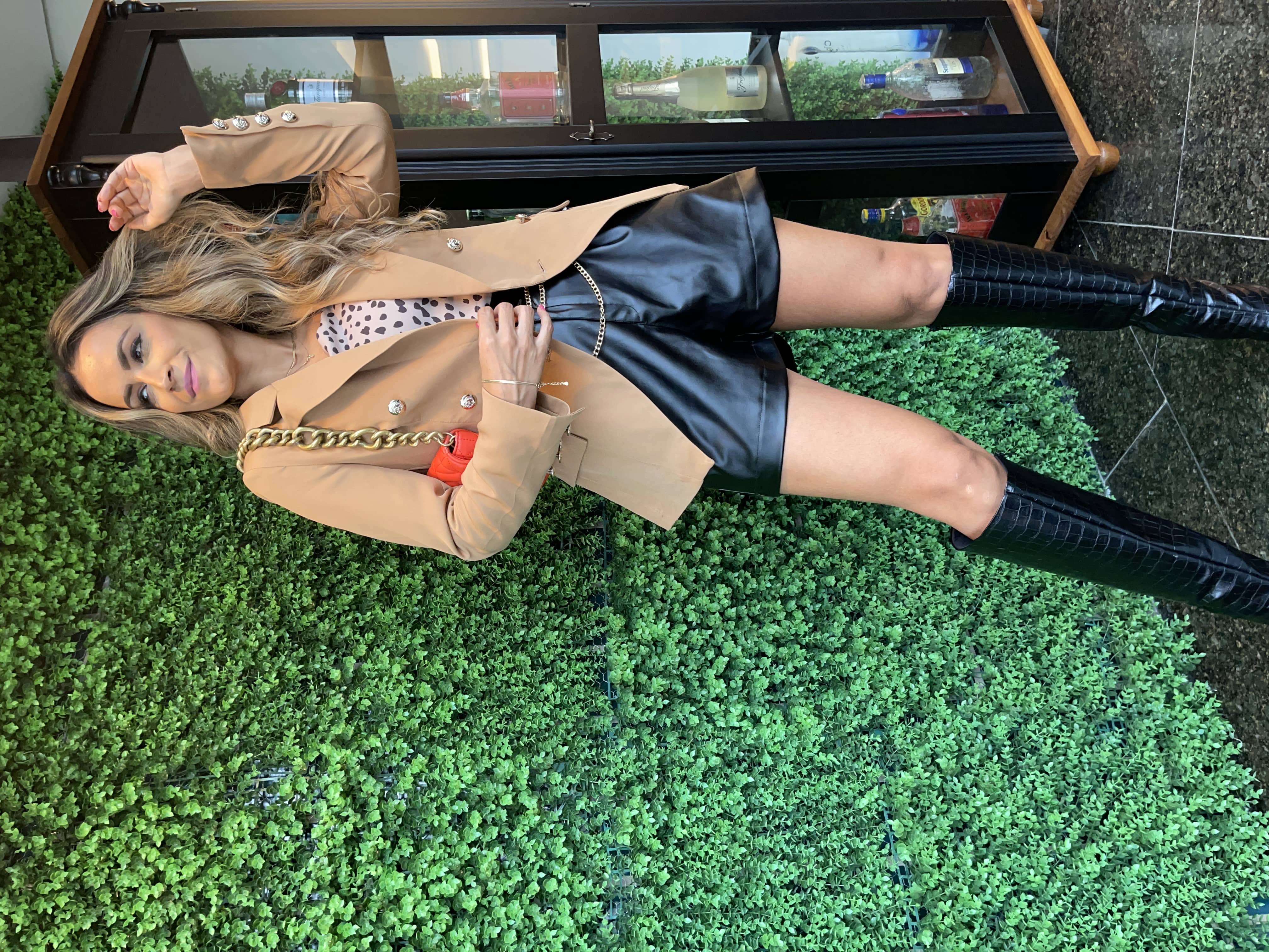 Blazer Inspiração Balmain Caramelo