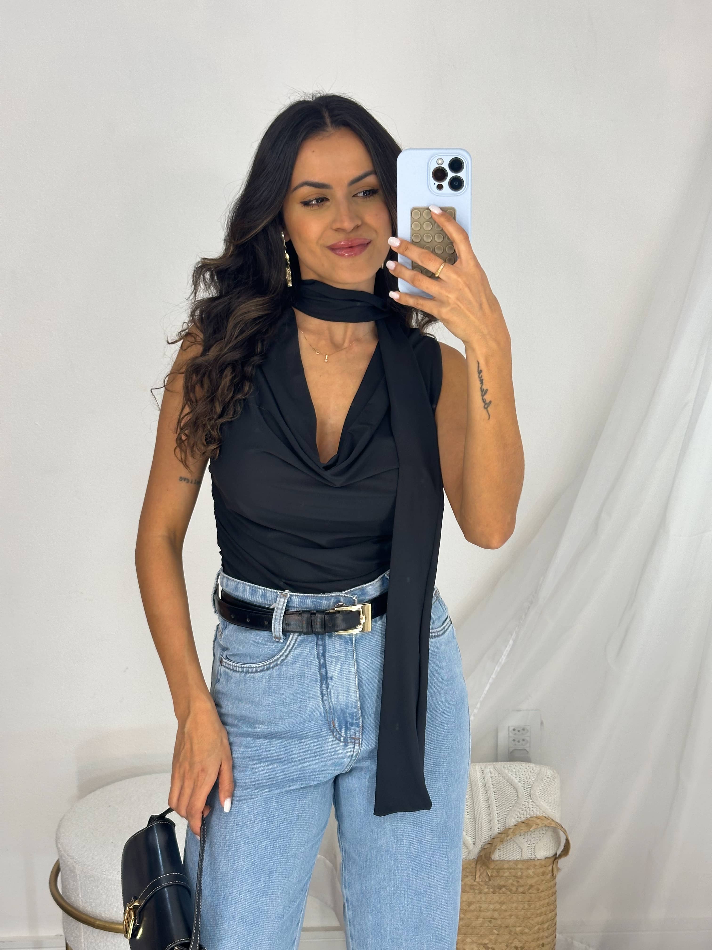 Blusa Preta Dawe
