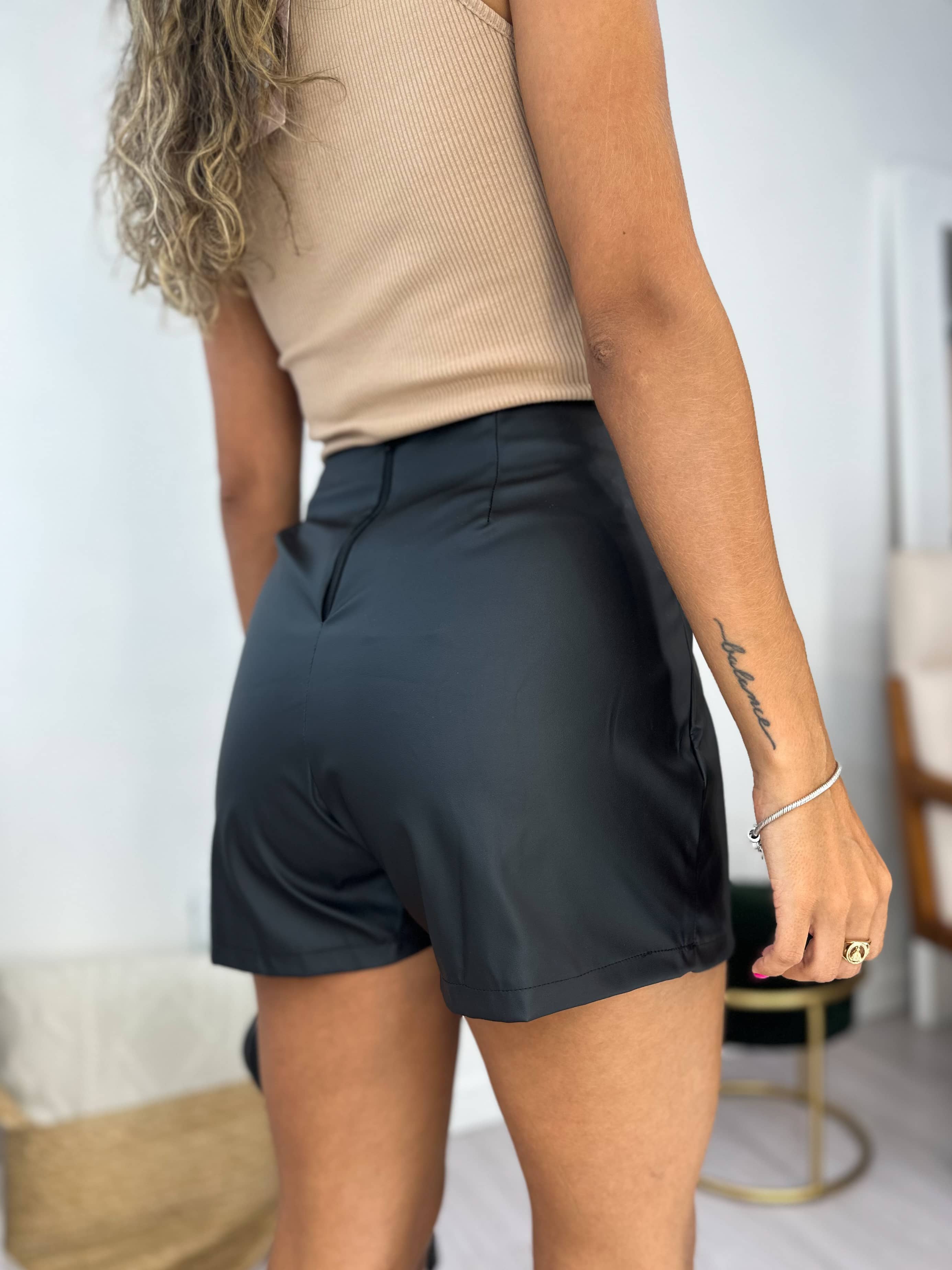 Short Saia Mary