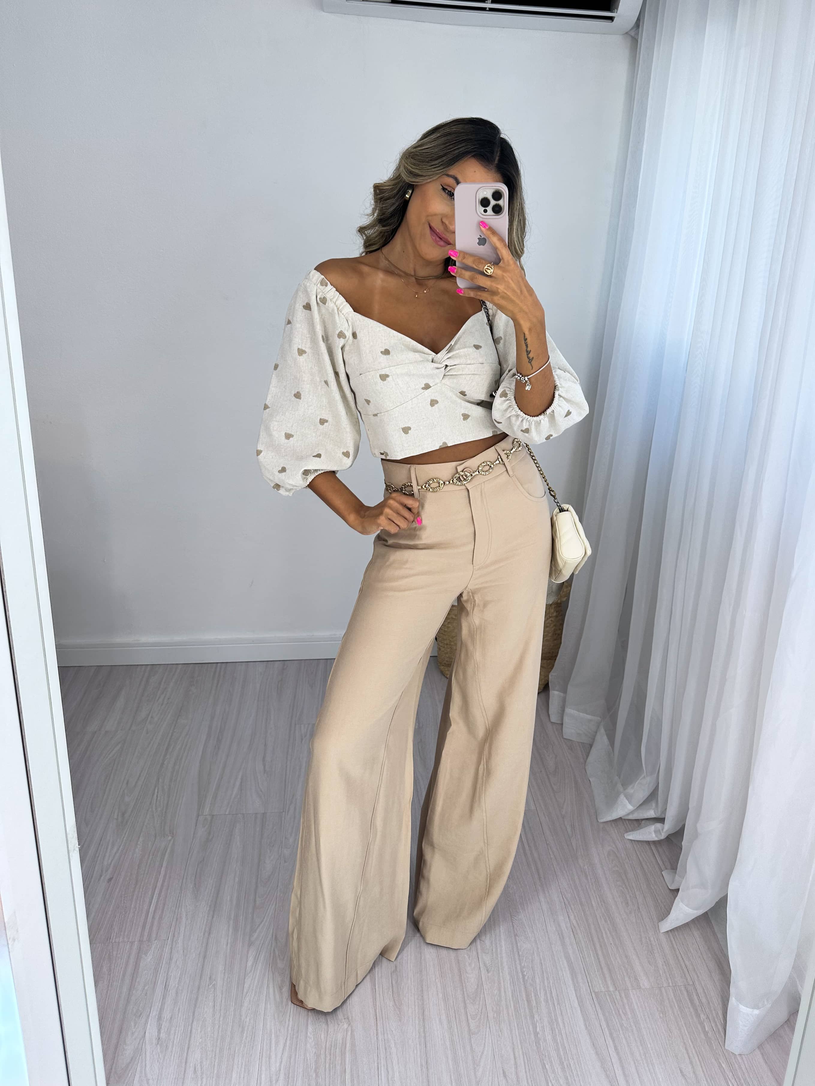 Cropped Fenia