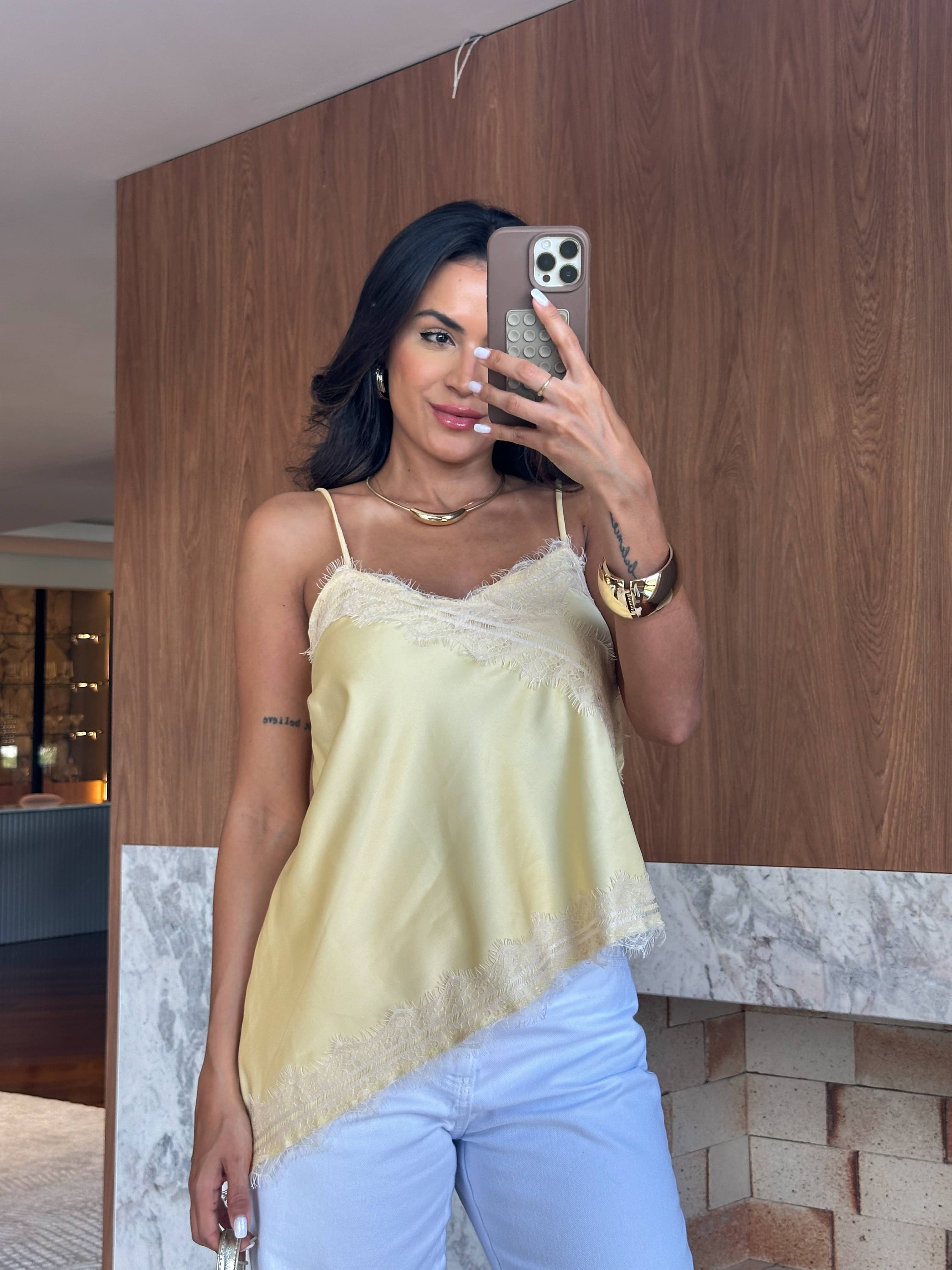 Blusa Amarelo Manteiga Line