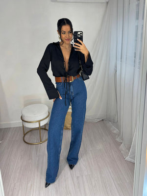 Blusa Acetinada Preta Lilian