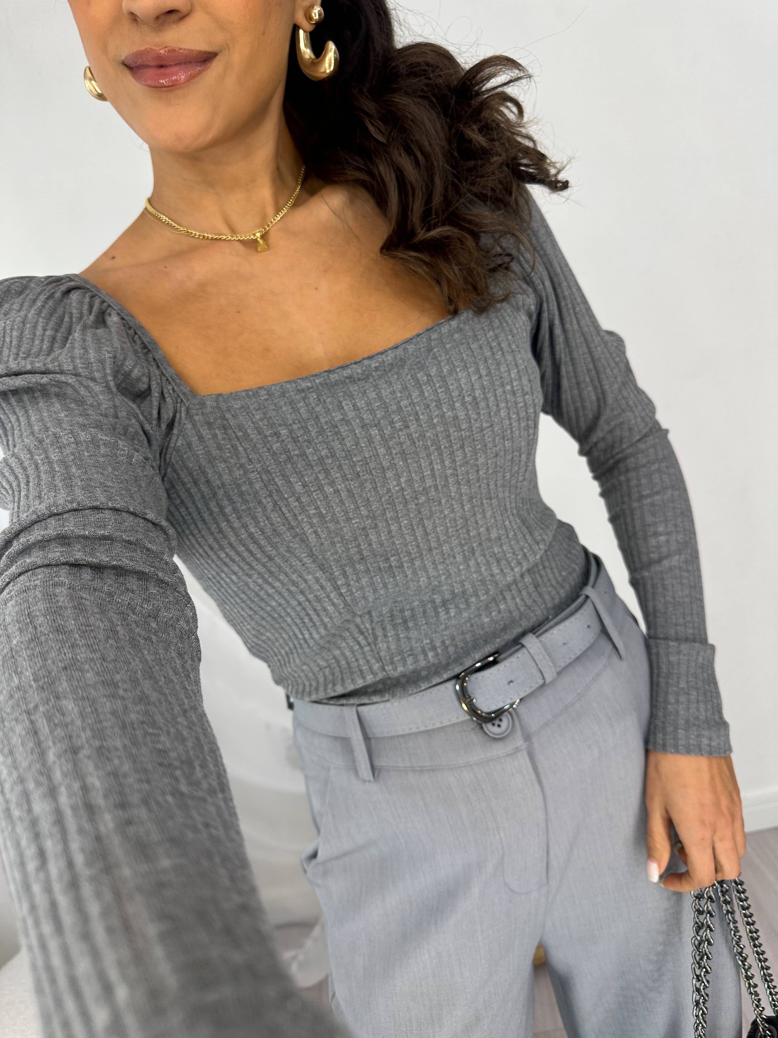 Blusa Canelada Cinza Magie
