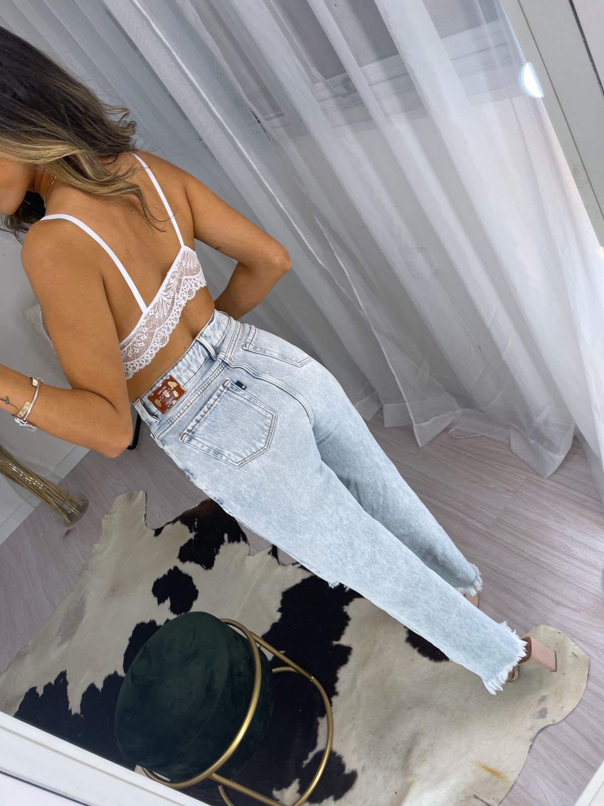 Top Nicoly Branco