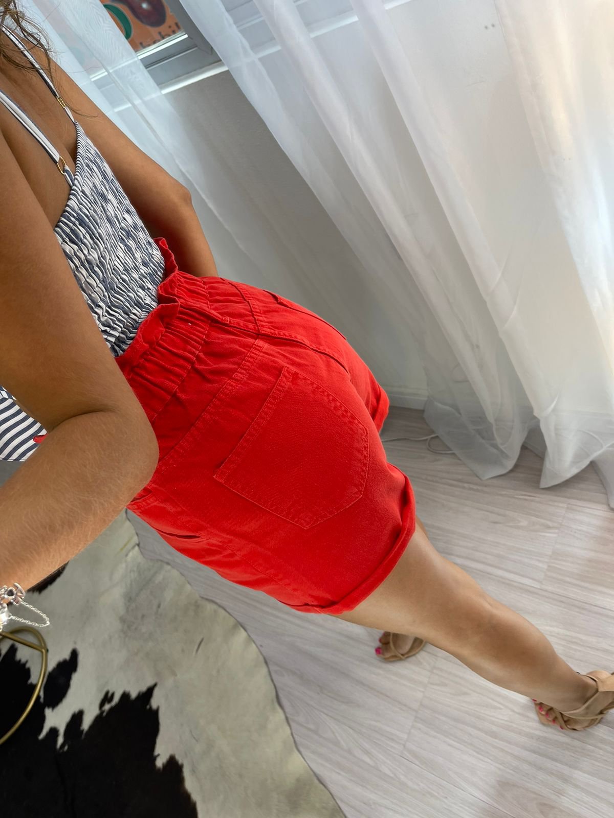 Short Iza Vermelho